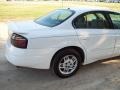 2005 Ivory White Pontiac Bonneville SE  photo #3