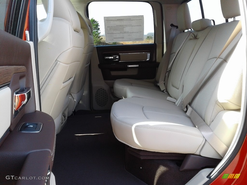 2018 1500 Laramie Crew Cab 4x4 - Flame Red / Canyon Brown/Light Frost Beige photo #11