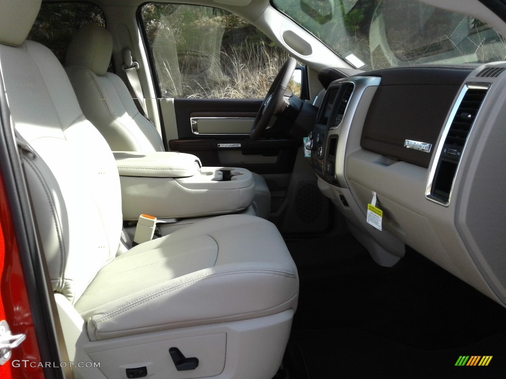 2018 1500 Laramie Crew Cab 4x4 - Flame Red / Canyon Brown/Light Frost Beige photo #16