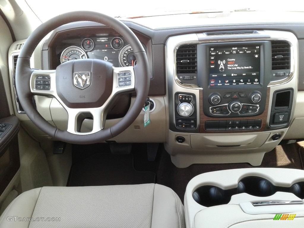 2018 1500 Laramie Crew Cab 4x4 - Flame Red / Canyon Brown/Light Frost Beige photo #32