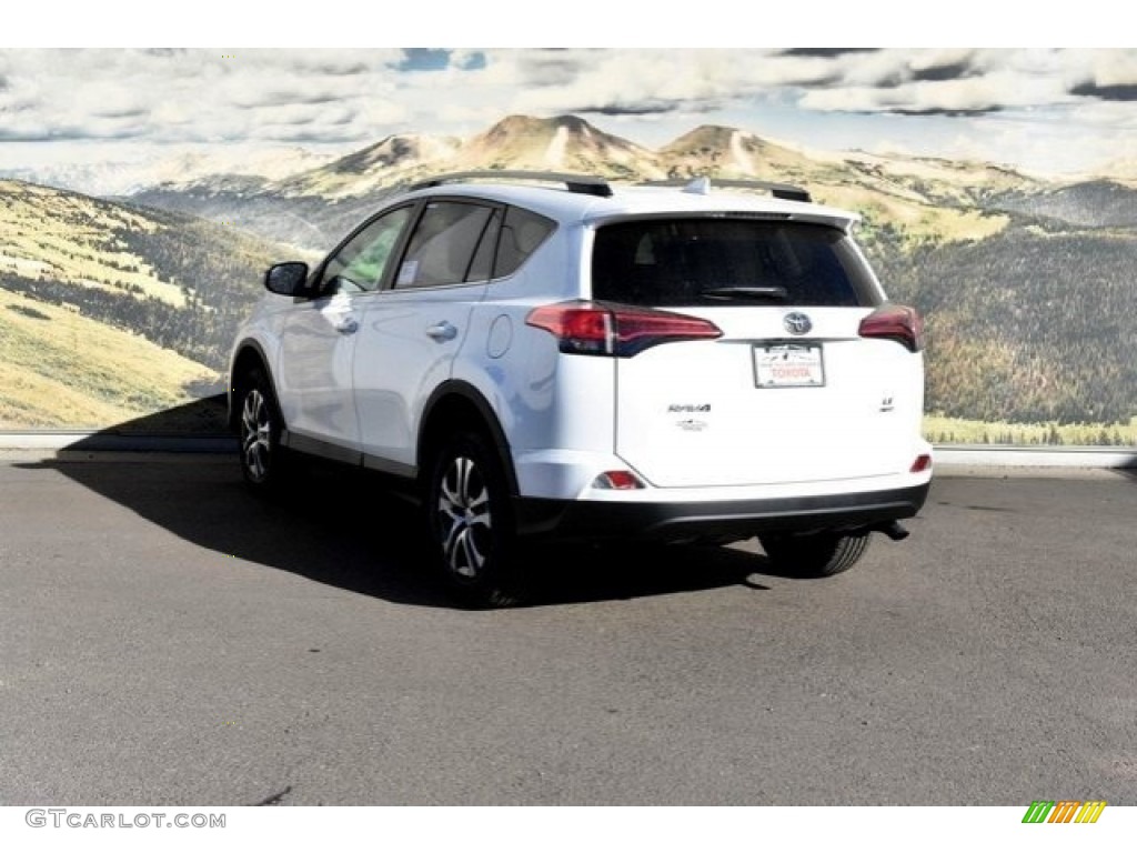 2018 RAV4 LE - Super White / Black photo #3