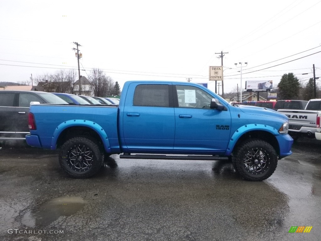 2018 1500 Sport Crew Cab 4x4 - Hydro Blue Pearl / Black photo #6