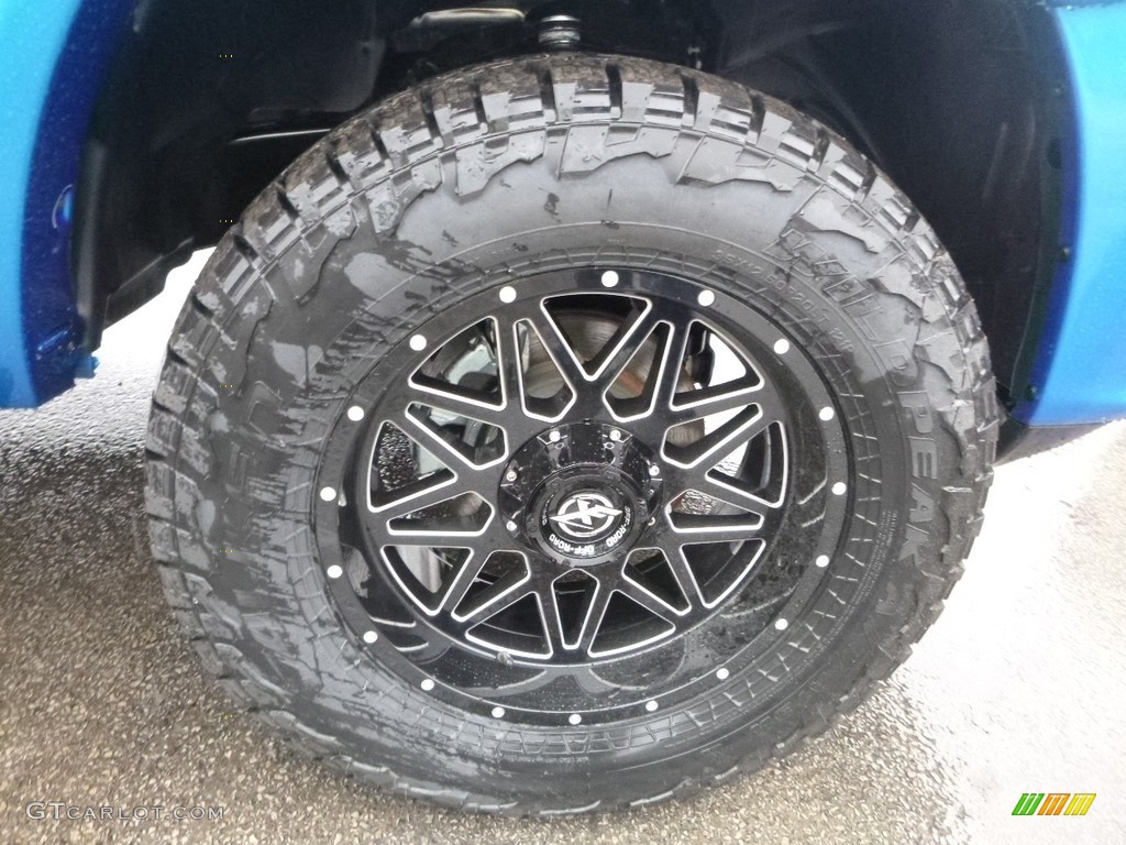 2018 1500 Sport Crew Cab 4x4 - Hydro Blue Pearl / Black photo #9