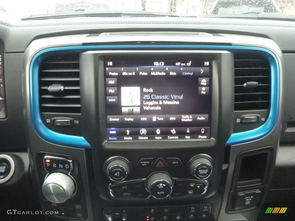 2018 1500 Sport Crew Cab 4x4 - Hydro Blue Pearl / Black photo #16