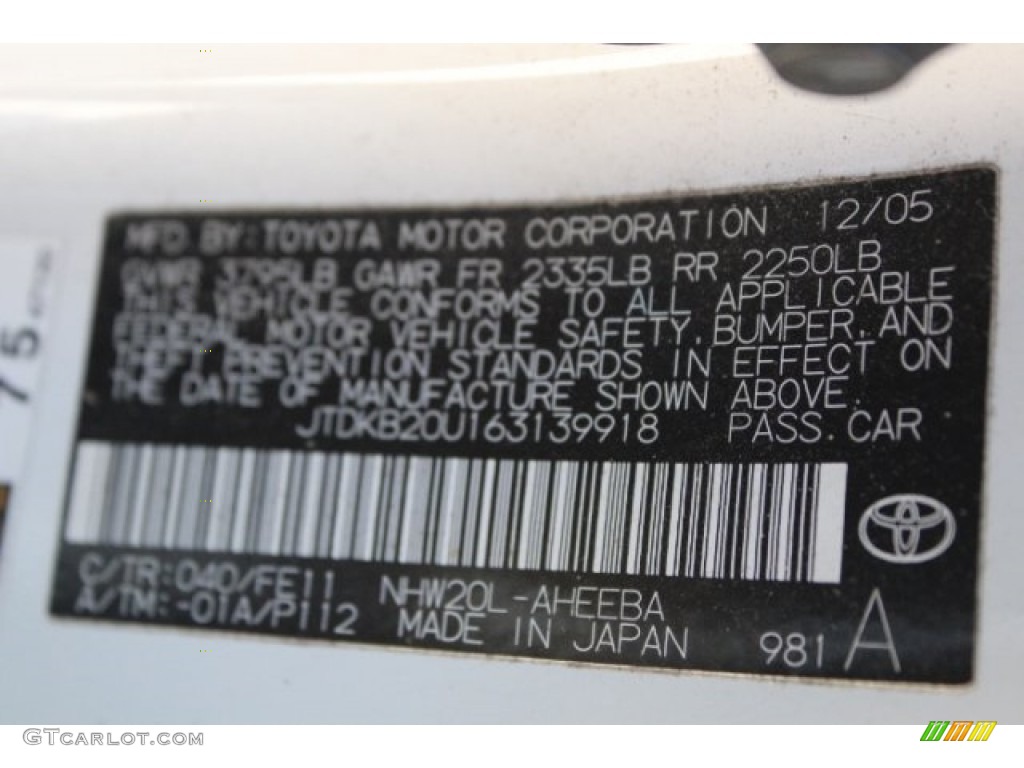 2006 Prius Hybrid - Super White / Gray photo #31