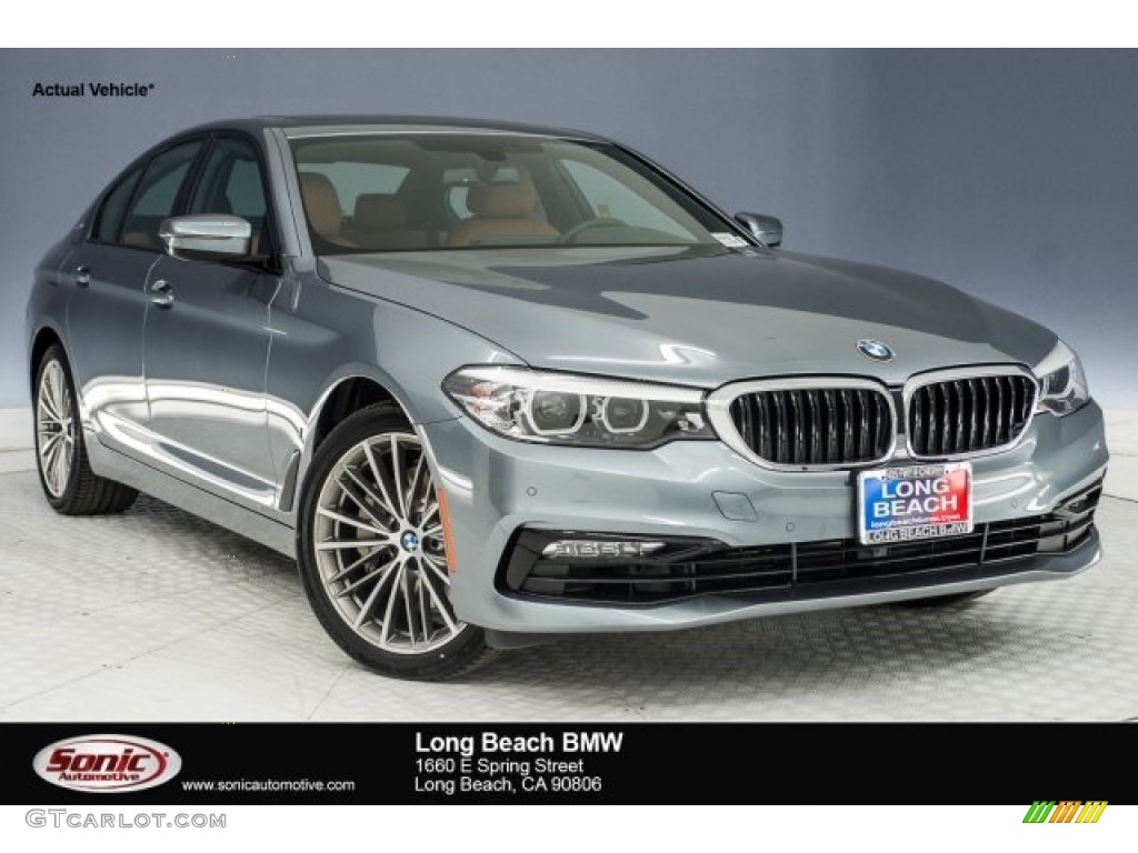 2018 5 Series 530e iPerfomance Sedan - Bluestone Metallic / Cognac photo #1