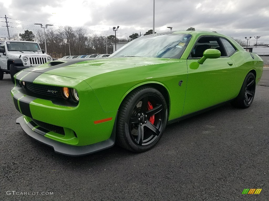 2017 Dodge Challenger SRT Hellcat Exterior Photos