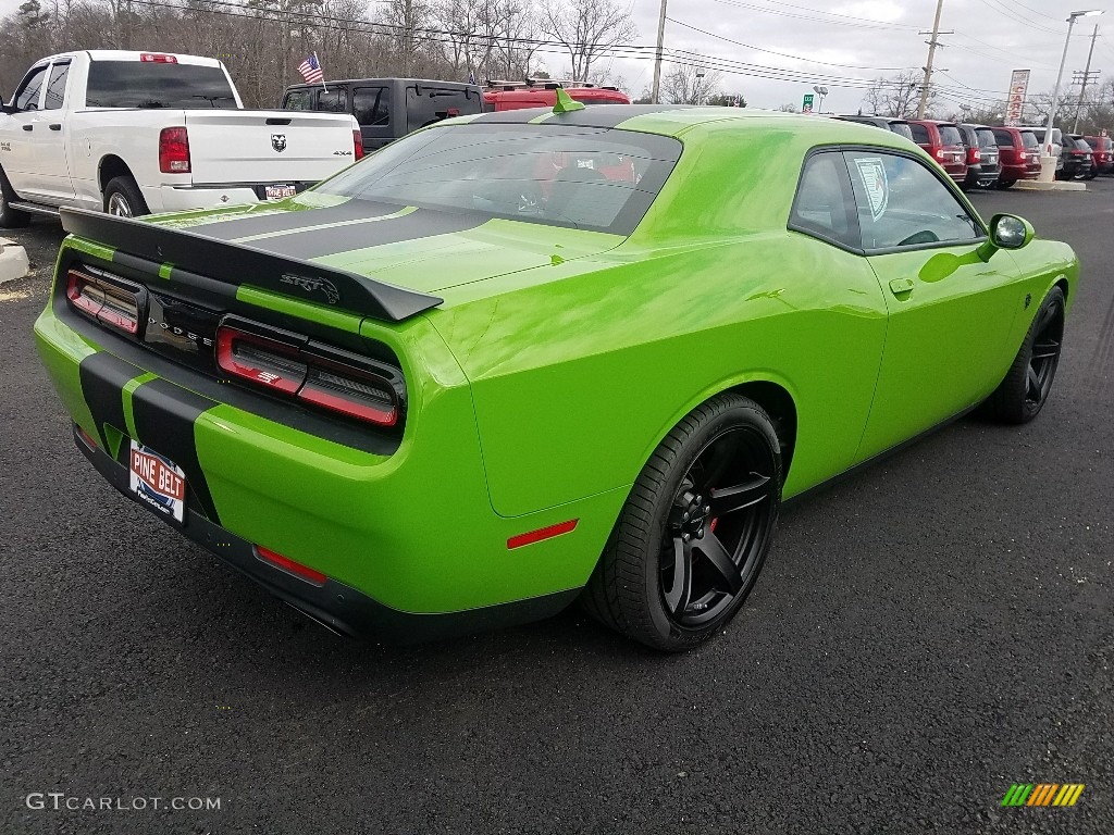 2017 Challenger SRT Hellcat - Green Go / Black photo #7