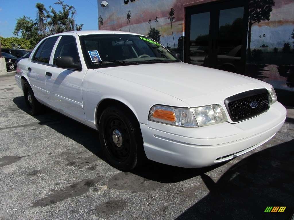 2007 Crown Victoria Police Interceptor - Vibrant White / Light Camel photo #5