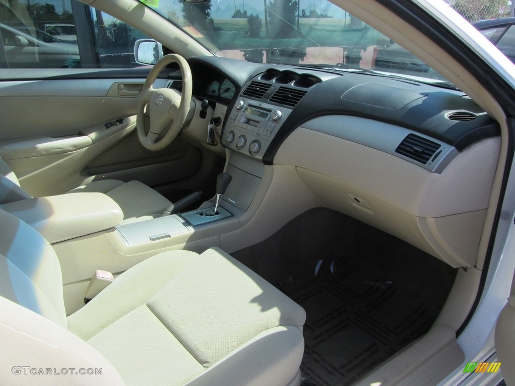 2005 Solara SE V6 Coupe - Arctic Frost Pearl White / Ivory photo #15