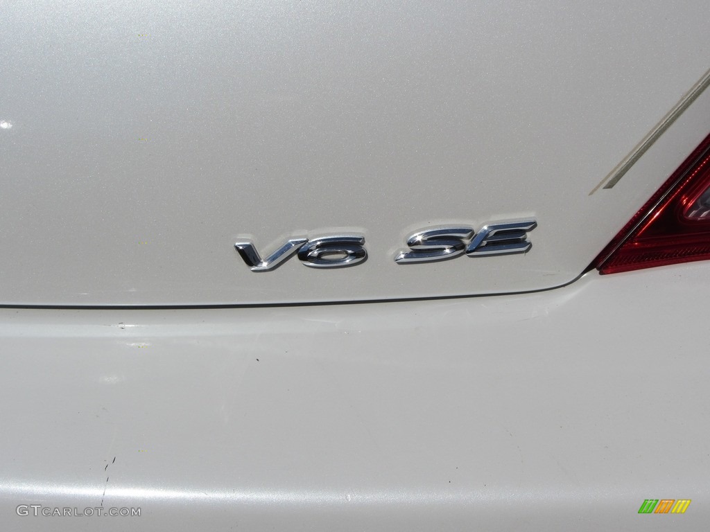 2005 Solara SE V6 Coupe - Arctic Frost Pearl White / Ivory photo #21