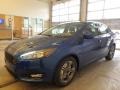 Lightning Blue - Focus SE Sedan Photo No. 4