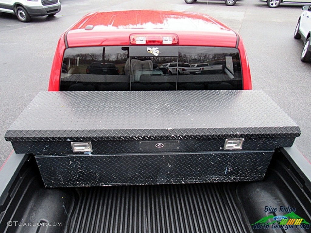 2014 1500 SLT Quad Cab 4x4 - Flame Red / Black/Diesel Gray photo #15