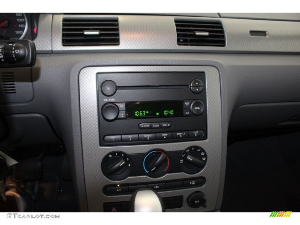 2006 Five Hundred SE - Dark Shadow Grey Metallic / Pebble Beige photo #22