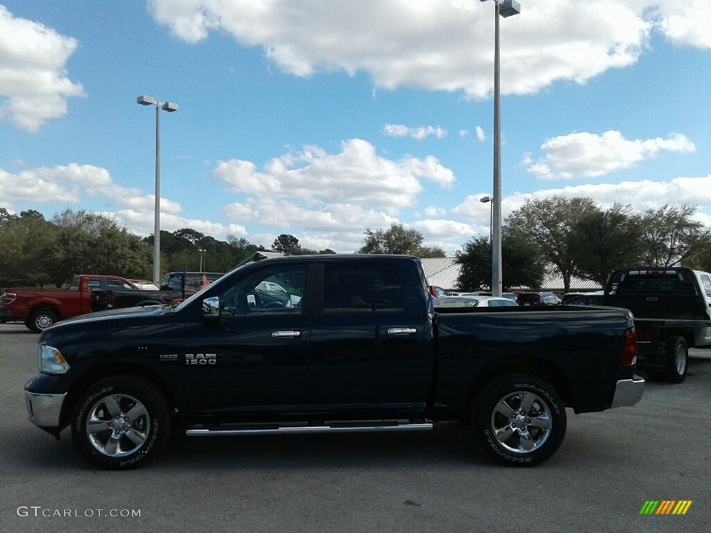 2018 1500 Big Horn Crew Cab - True Blue Pearl / Black/Diesel Gray photo #3