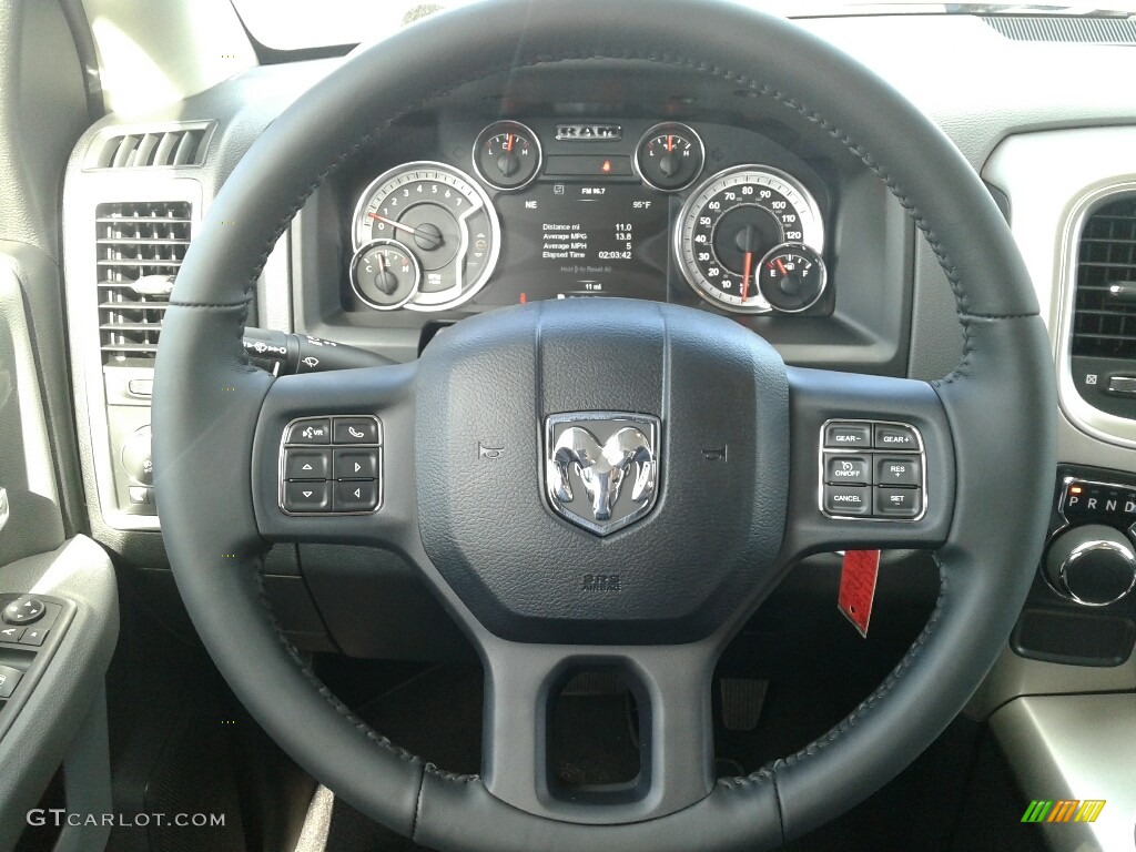 2018 1500 Big Horn Crew Cab - True Blue Pearl / Black/Diesel Gray photo #15