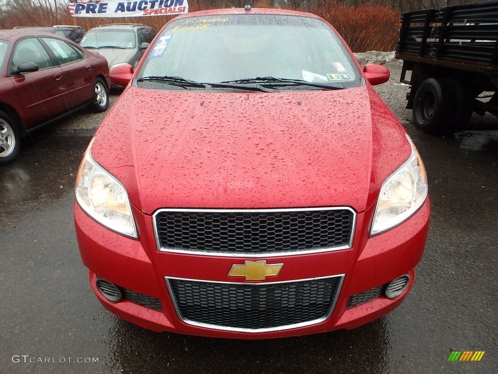 2010 Aveo Aveo5 LT - Sport Red / Charcoal photo #6