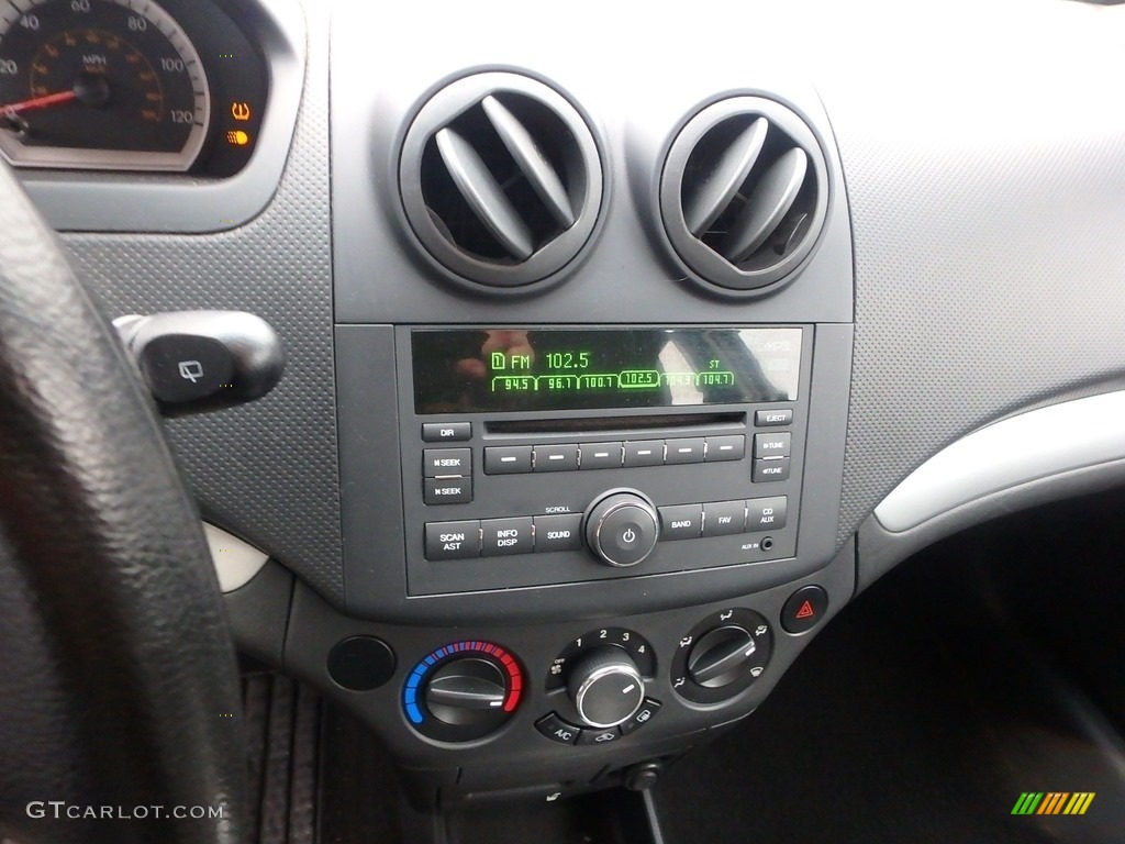 2010 Aveo Aveo5 LT - Sport Red / Charcoal photo #13