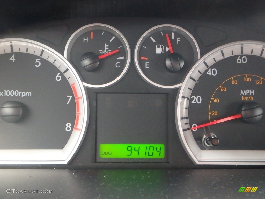 2010 Aveo Aveo5 LT - Sport Red / Charcoal photo #15