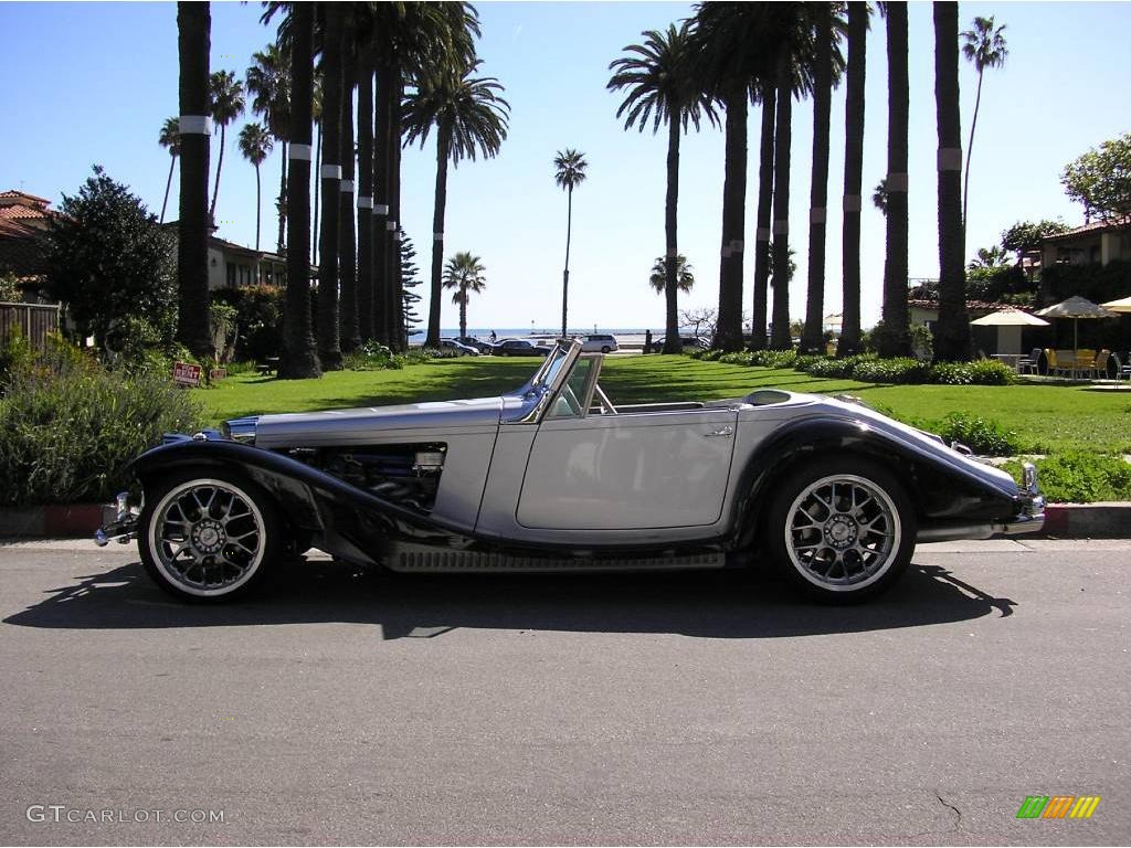 1936 500K Special Roadster Marlene Reproduction - Black/Silver / Grey photo #3