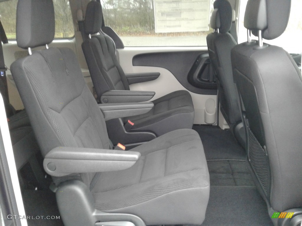 2018 Dodge Grand Caravan SE Rear Seat Photo #125529296