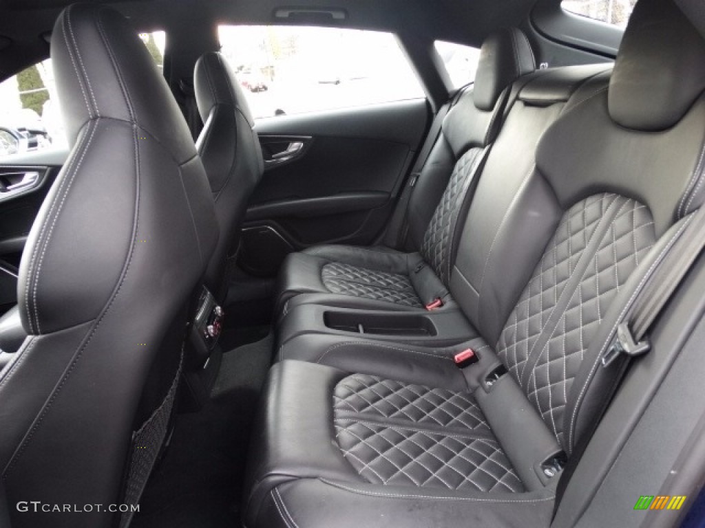 2013 Audi S7 4.0 TFSI quattro Rear Seat Photos