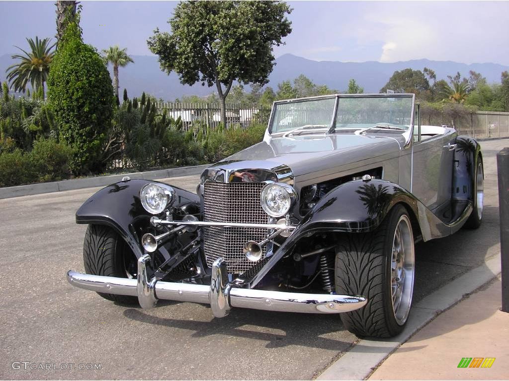 1936 500K Special Roadster Marlene Reproduction - Black/Silver / Grey photo #22