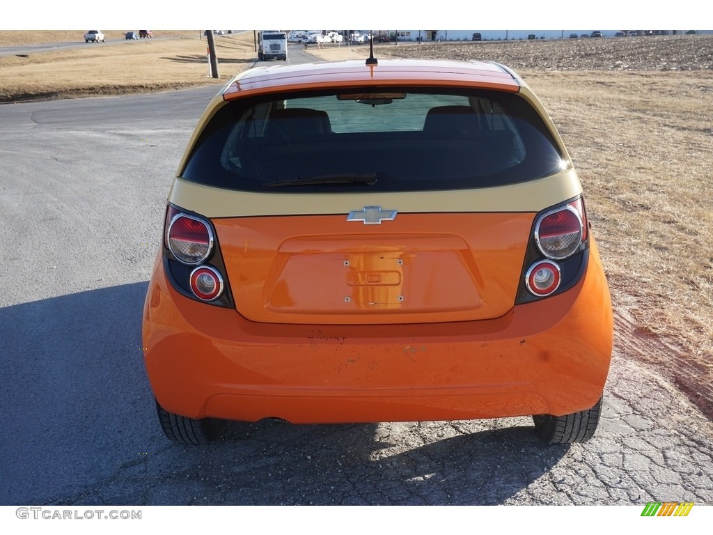 2012 Sonic LS Hatch - Inferno Orange Metallic / Jet Black/Dark Titanium photo #7