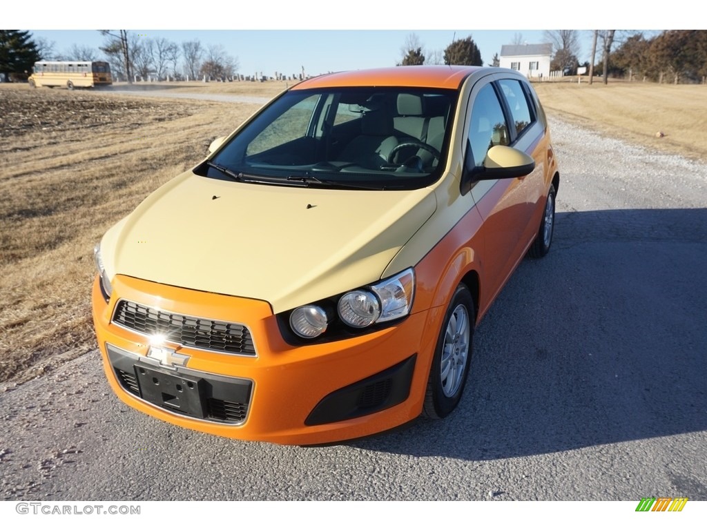 2012 Sonic LS Hatch - Inferno Orange Metallic / Jet Black/Dark Titanium photo #13