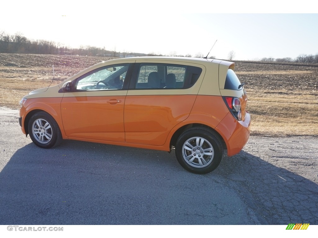 2012 Sonic LS Hatch - Inferno Orange Metallic / Jet Black/Dark Titanium photo #15