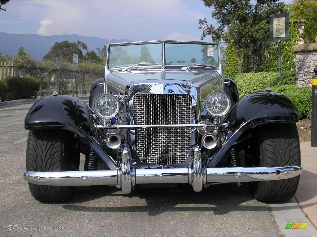 1936 500K Special Roadster Marlene Reproduction - Black/Silver / Grey photo #29