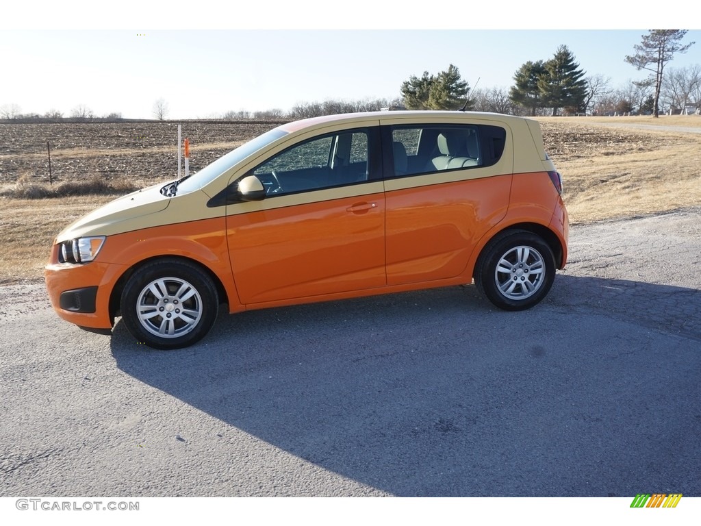 2012 Sonic LS Hatch - Inferno Orange Metallic / Jet Black/Dark Titanium photo #28