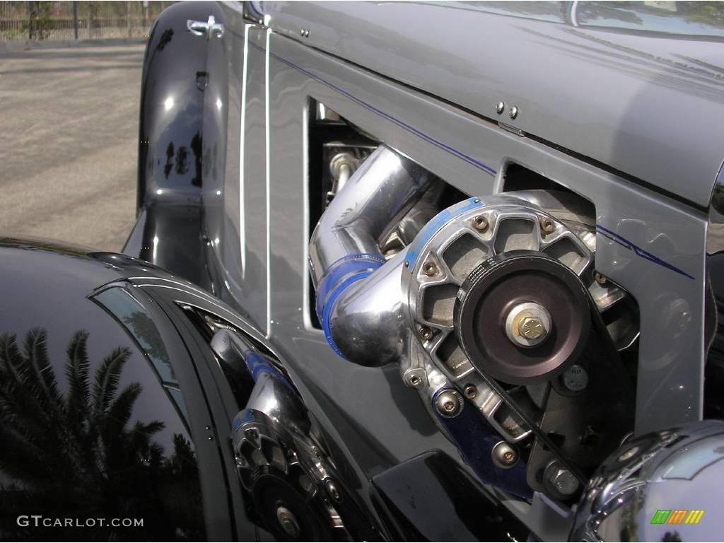 1936 500K Special Roadster Marlene Reproduction - Black/Silver / Grey photo #32