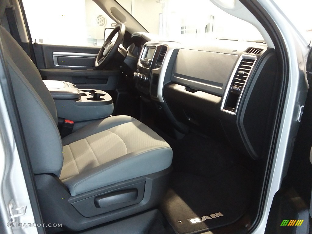 2017 1500 Big Horn Quad Cab 4x4 - Bright Silver Metallic / Black/Diesel Gray photo #15
