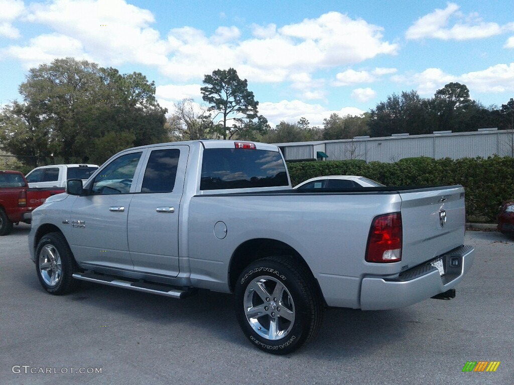 2018 1500 Express Quad Cab - Bright Silver Metallic / Black/Diesel Gray photo #4