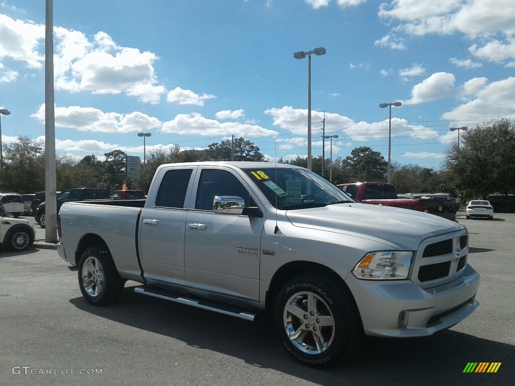 2018 1500 Express Quad Cab - Bright Silver Metallic / Black/Diesel Gray photo #8