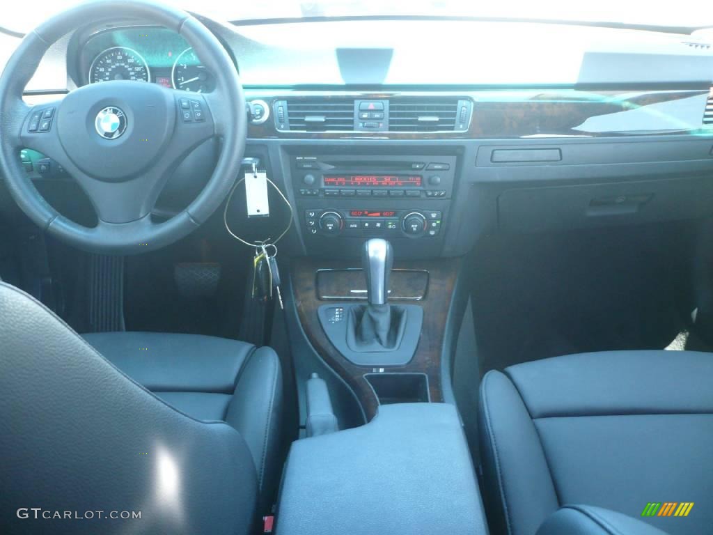 2006 3 Series 325i Sedan - Black Sapphire Metallic / Black photo #10