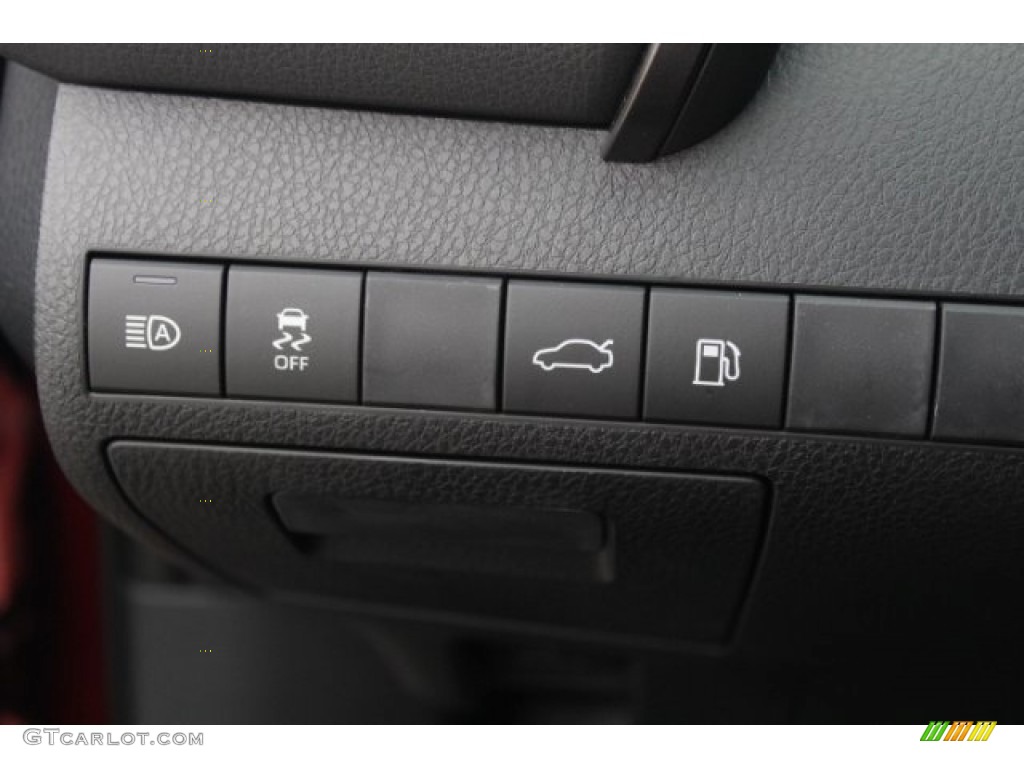 2018 Camry SE - Ruby Flare Pearl / Black photo #20