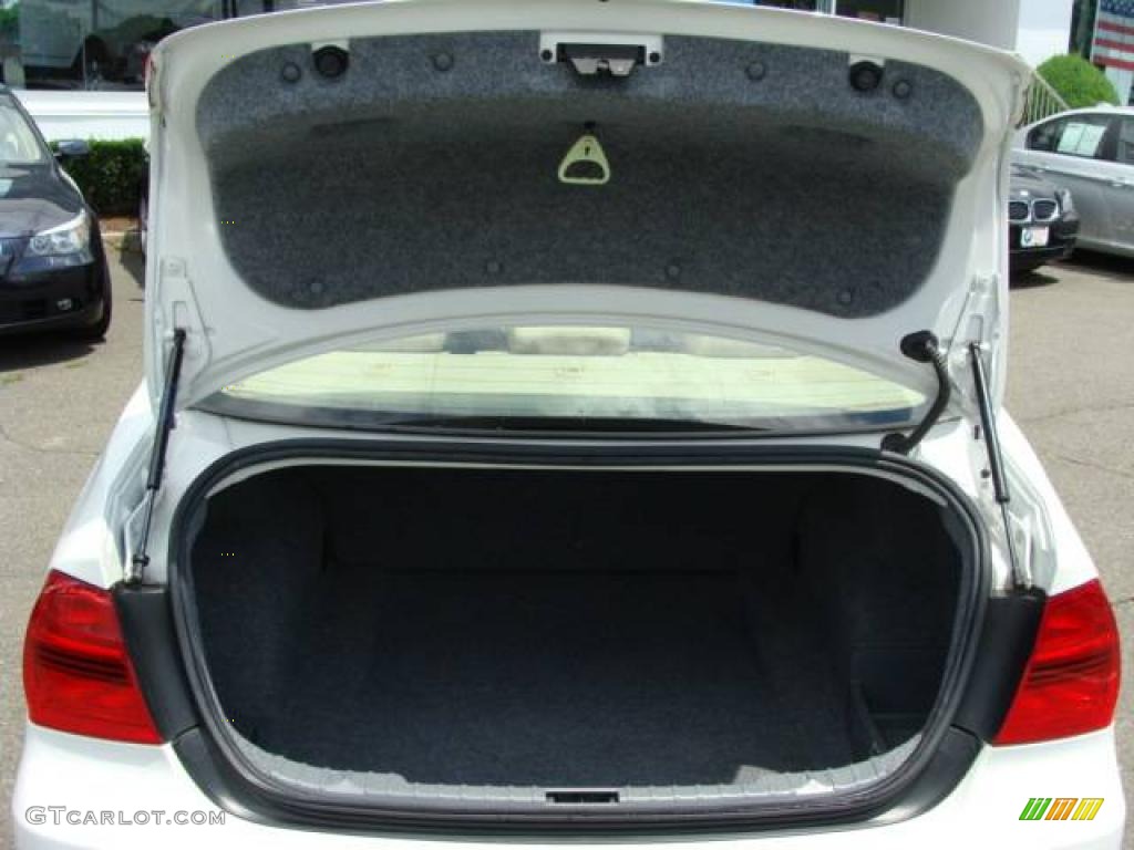 2006 3 Series 330i Sedan - Alpine White / Beige photo #18