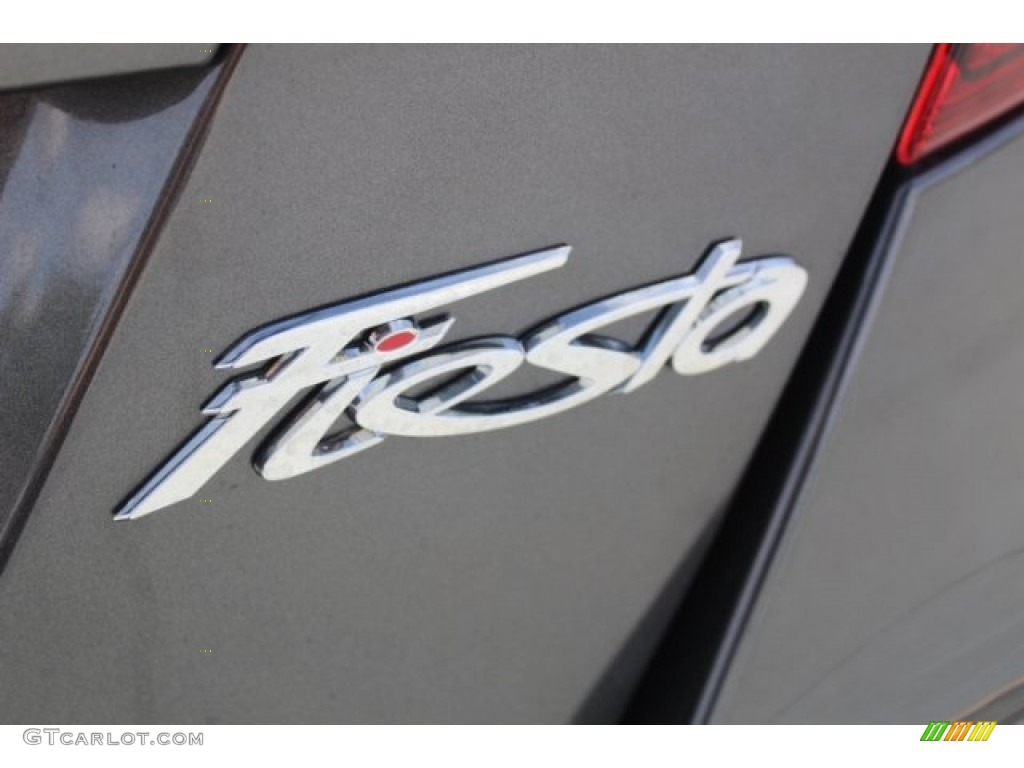 2018 Fiesta SE Hatchback - Magnetic / Charcoal Black photo #34