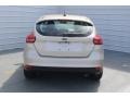 White Gold - Focus SE Hatch Photo No. 7