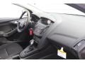 White Gold - Focus SE Hatch Photo No. 30