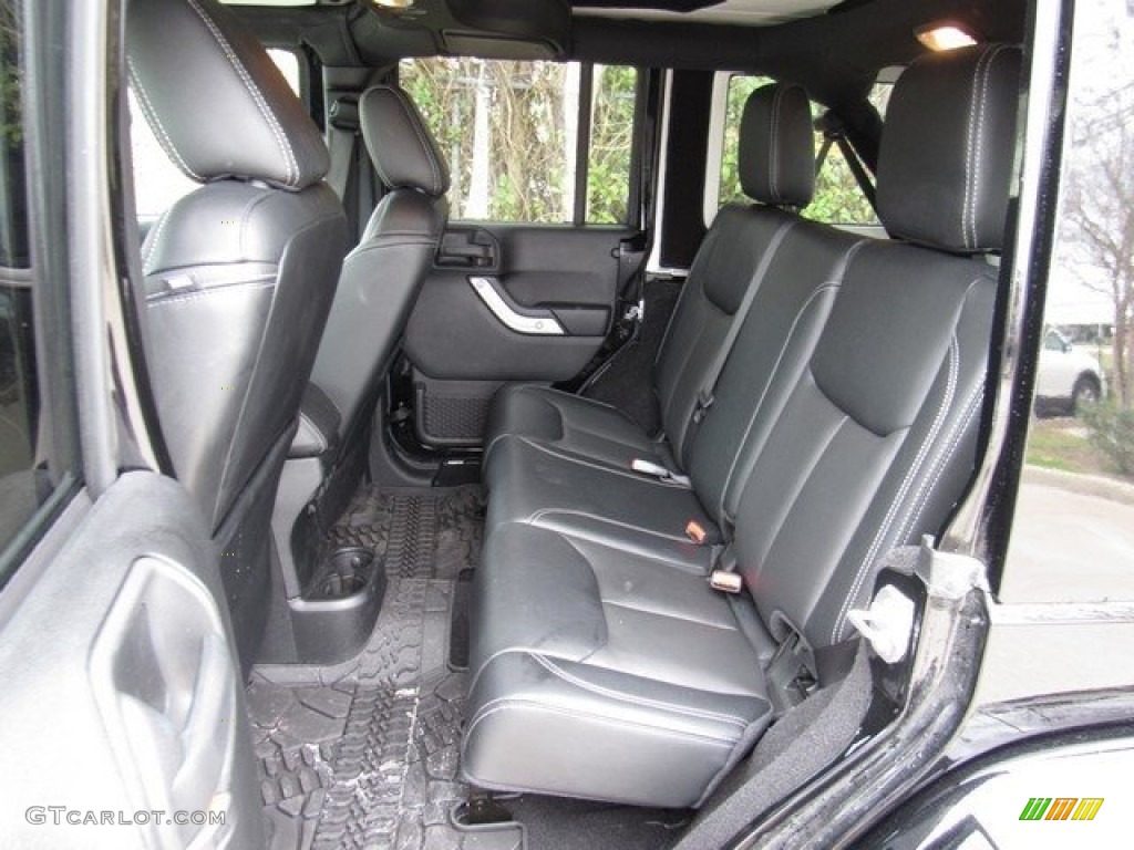2017 Jeep Wrangler Unlimited Rubicon Hard Rock 4x4 Rear Seat Photo #125550903