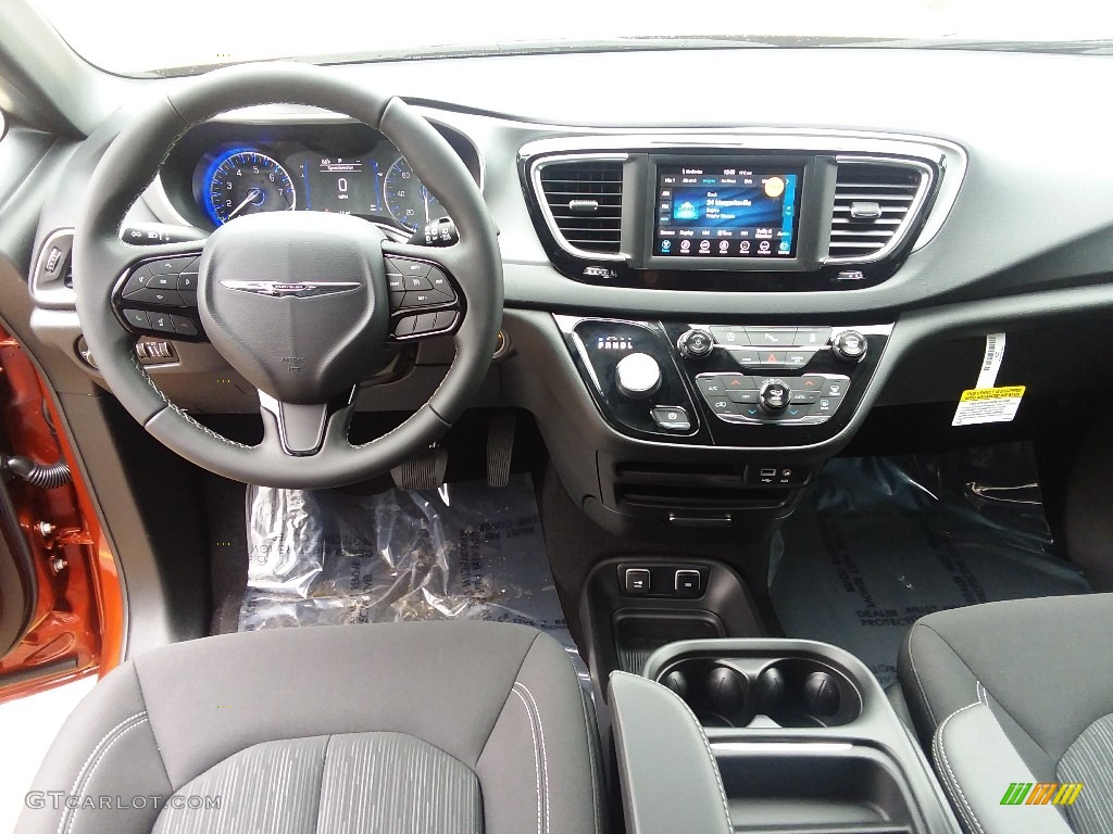 2018 Pacifica Touring Plus - Copper Pearl / Black/Alloy photo #6