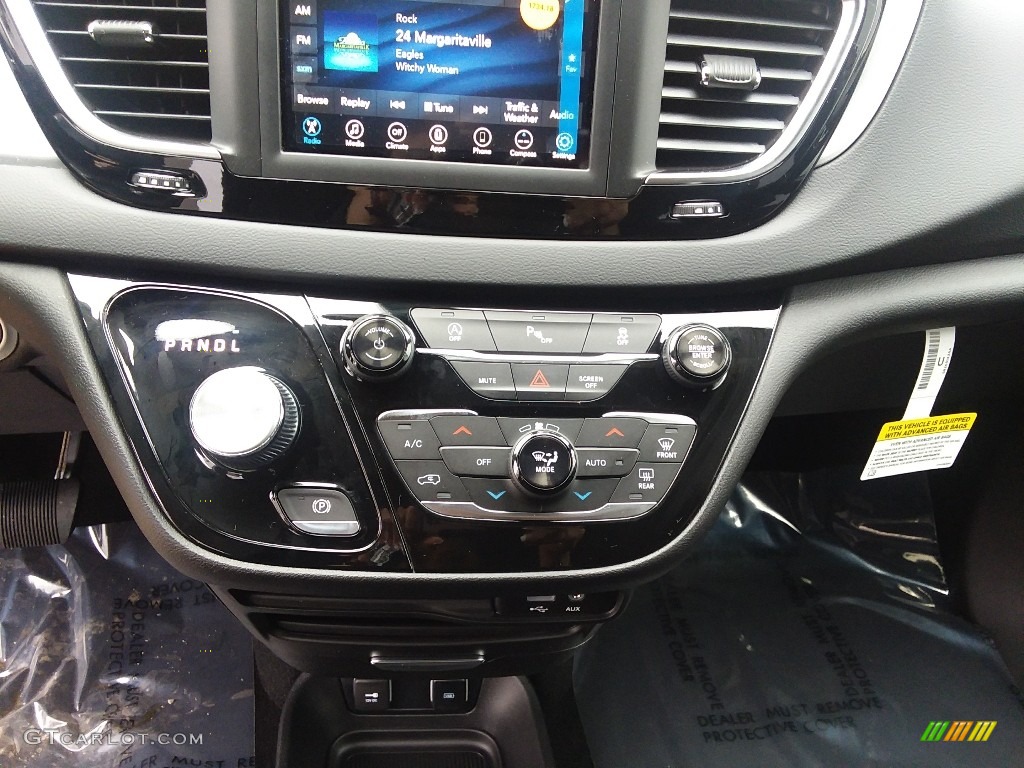 2018 Pacifica Touring Plus - Copper Pearl / Black/Alloy photo #8