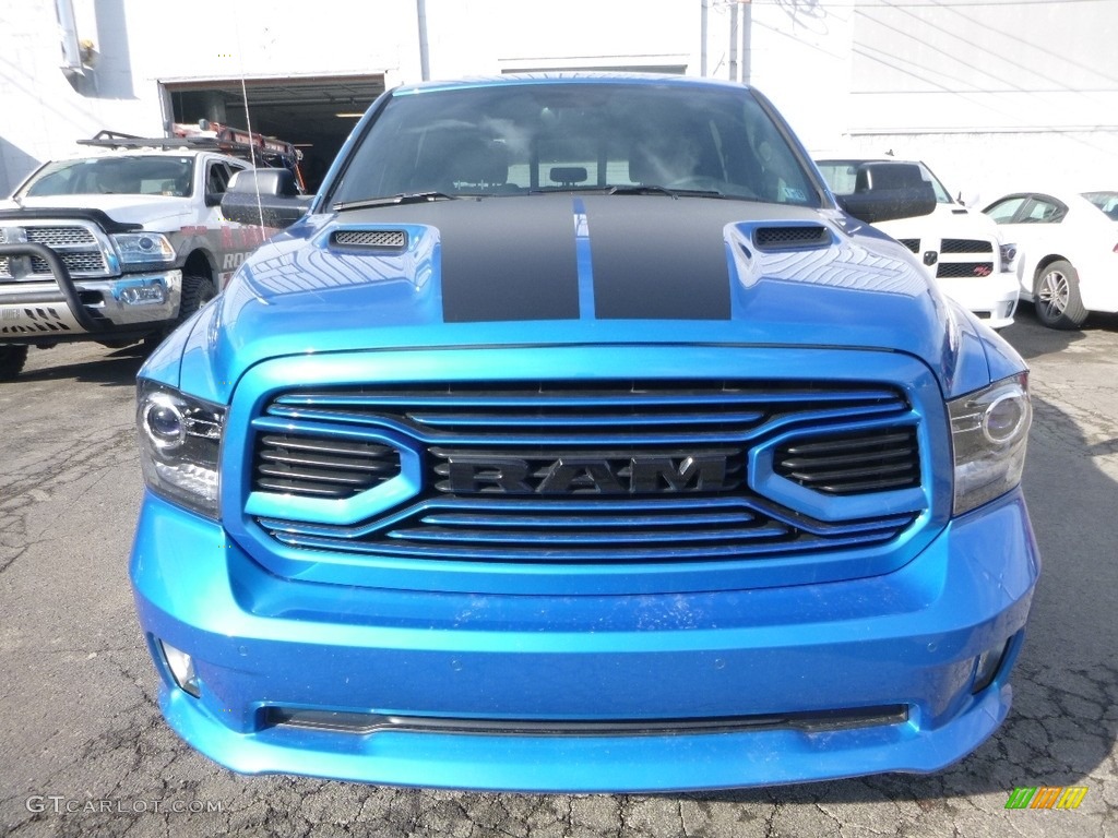 2018 1500 Sport Crew Cab 4x4 - Hydro Blue Pearl / Black photo #8