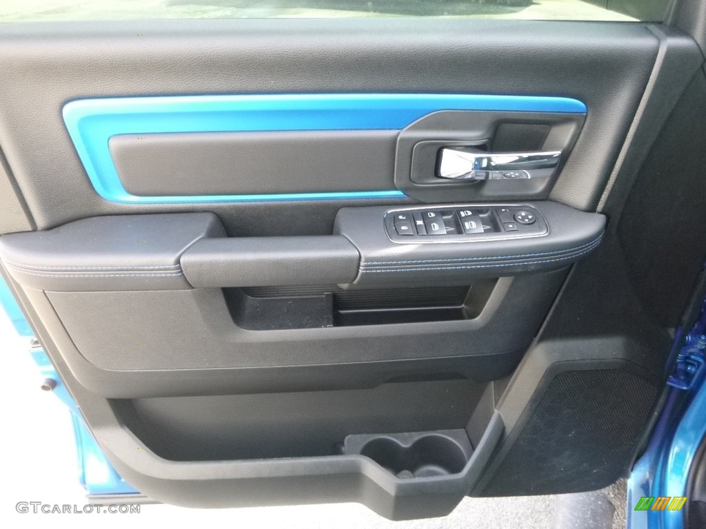 2018 1500 Sport Crew Cab 4x4 - Hydro Blue Pearl / Black photo #15