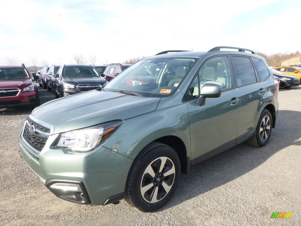 2018 Forester 2.5i Premium - Jasmine Green Metallic / Platinum photo #8