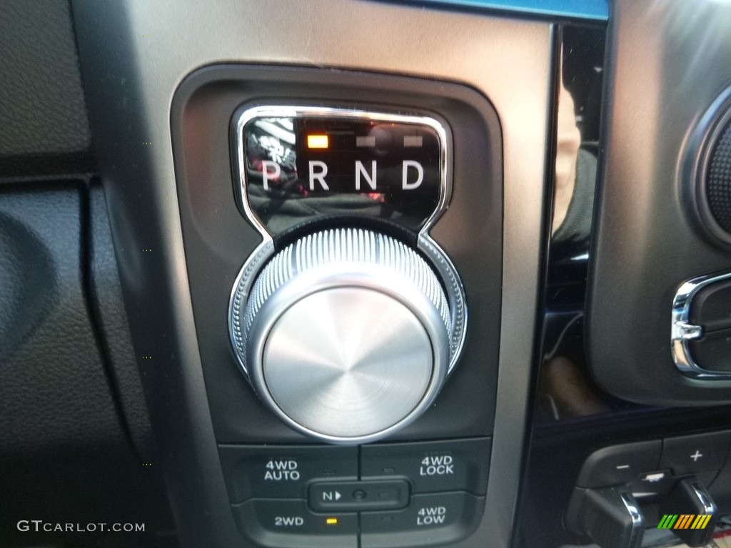 2018 1500 Sport Crew Cab 4x4 - Hydro Blue Pearl / Black photo #20