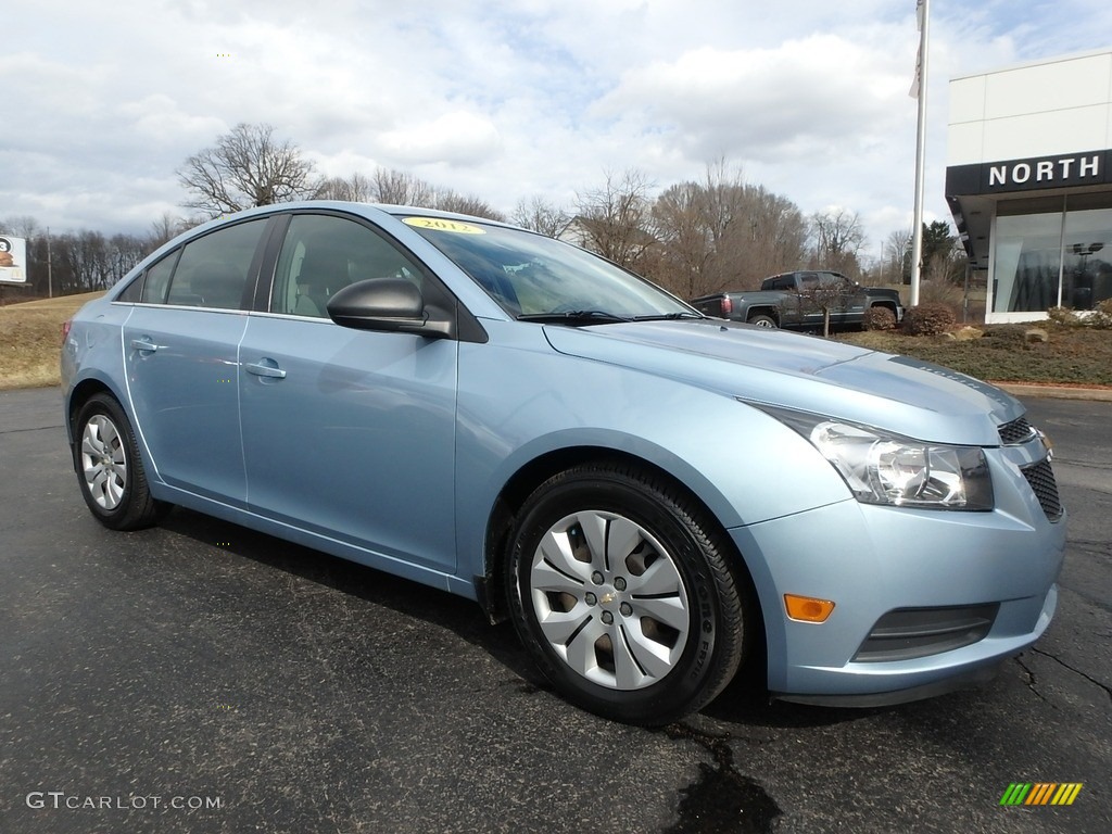 2012 Cruze LS - Ice Blue Metallic / Jet Black/Medium Titanium photo #4